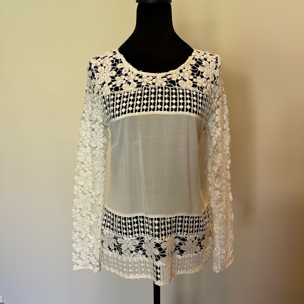 Elegant Lace Women's Top - Cream